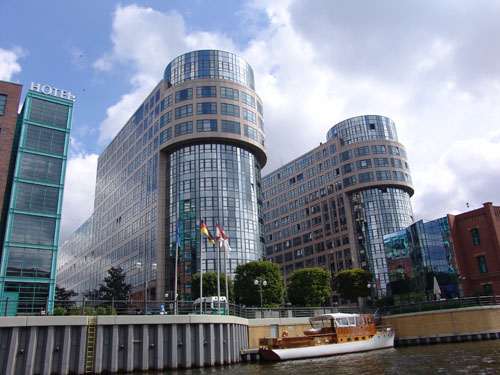 BERLÍN08 (152) Seguint el riu Spree